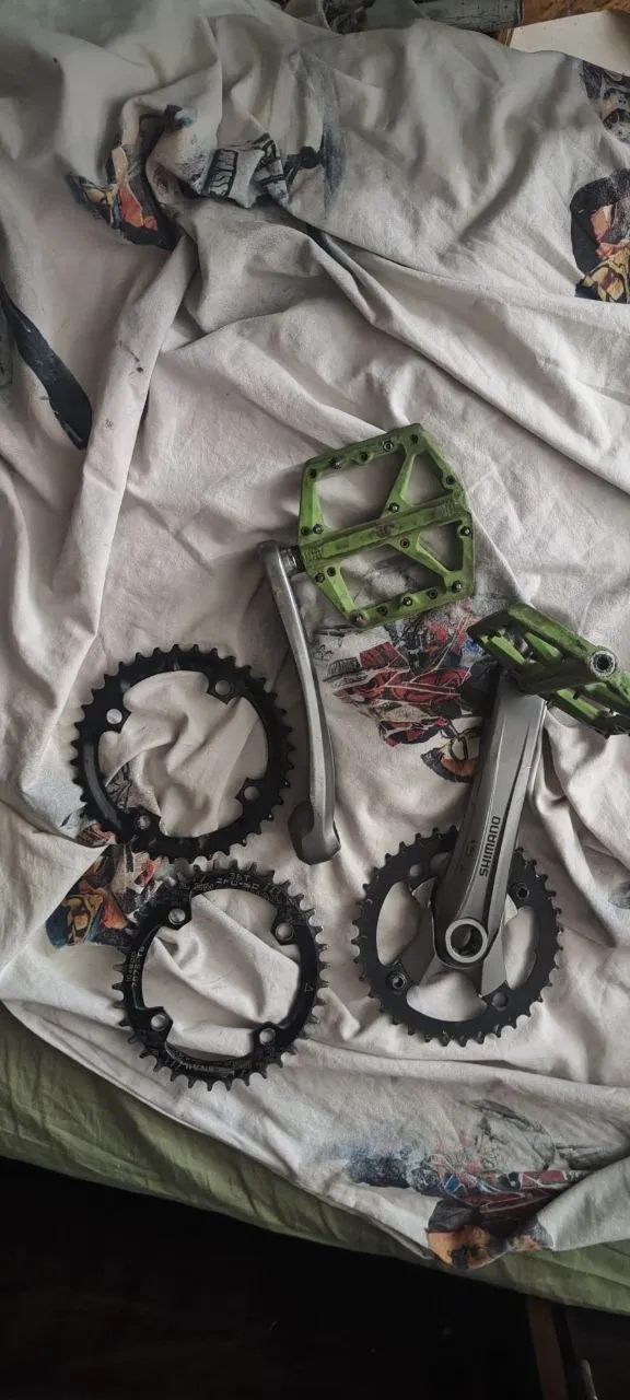 Шатуни Shimano під линки + зірочки та педалі фото 3