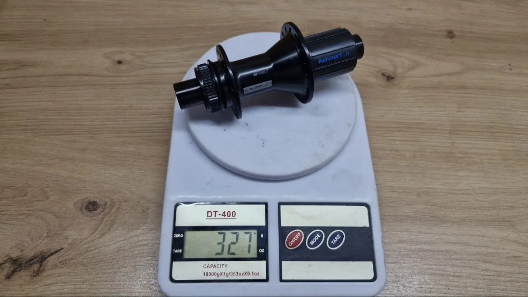 Задня втулка DT Swiss 370 Ratchet 18T 32H фото 5