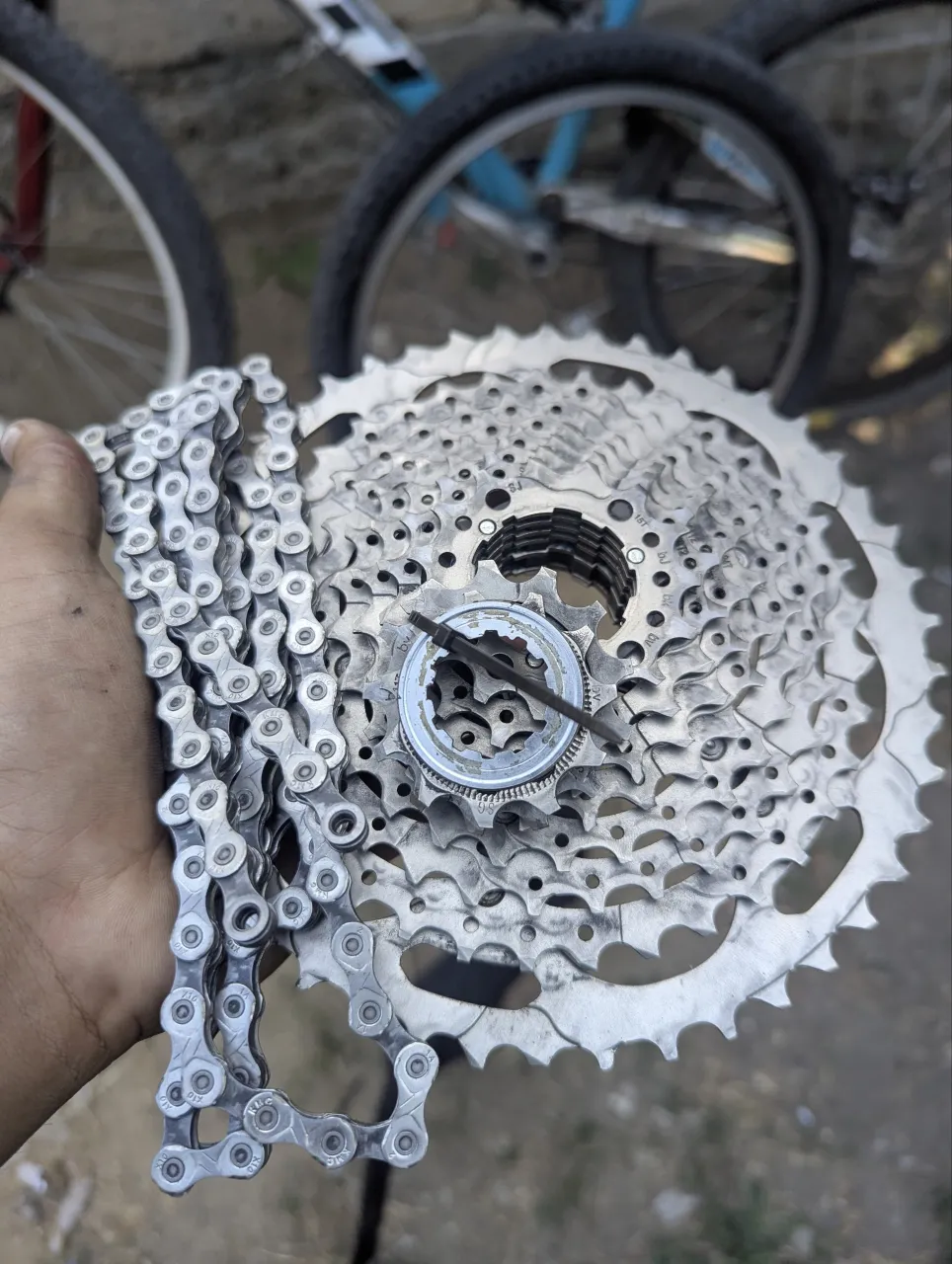 Колесо в зборі Bontrager Camino + Дропер 30,9 + Касета Shimano Deore XT + ланцюг KMC фото 4