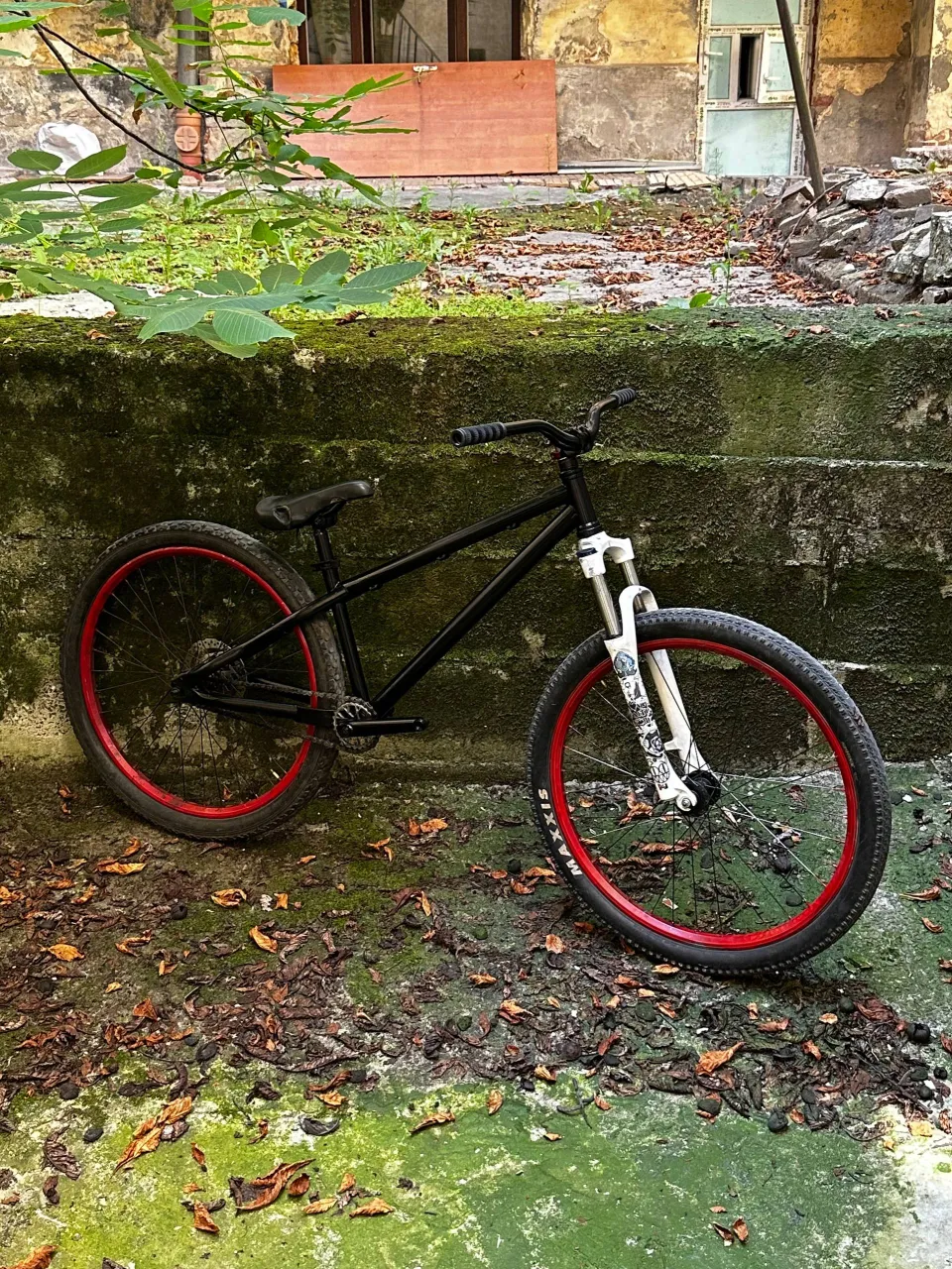 B'Twin Subsin Triple Evo 26 Dirt велосипед фото 1