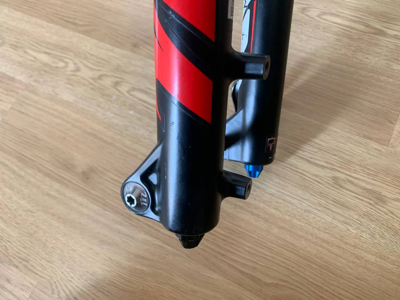 Вилка 27.5 Manitou Mattoc Pro фото 9