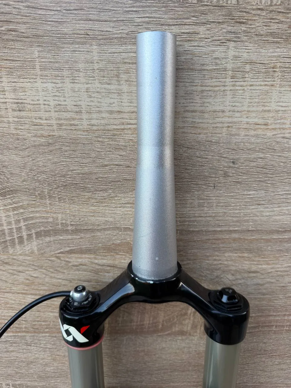 Вилка Rock Shox Sid 26 100mm фото 2