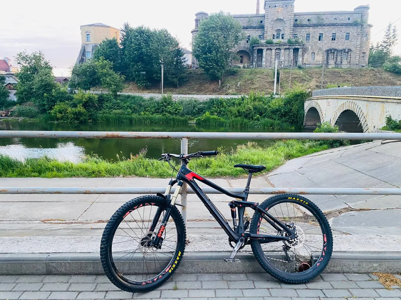 Велосипед CUBE Stereo 140 Carbon 27.5 фото 1