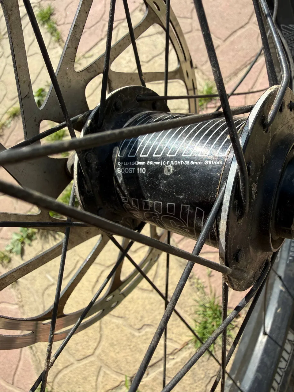 Fox 36 + Fox DPX 2 + SRAM X01 + Truvativ та ін. фото 1