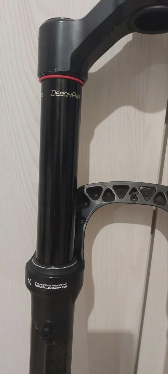 Вилка Rock Shox Lyrik Select+ Charger 3 35мм 150мм фото 9