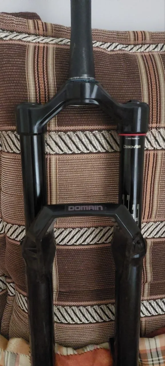 Rock Shox Domain Charger R 38 вилка 160 мм фото 2