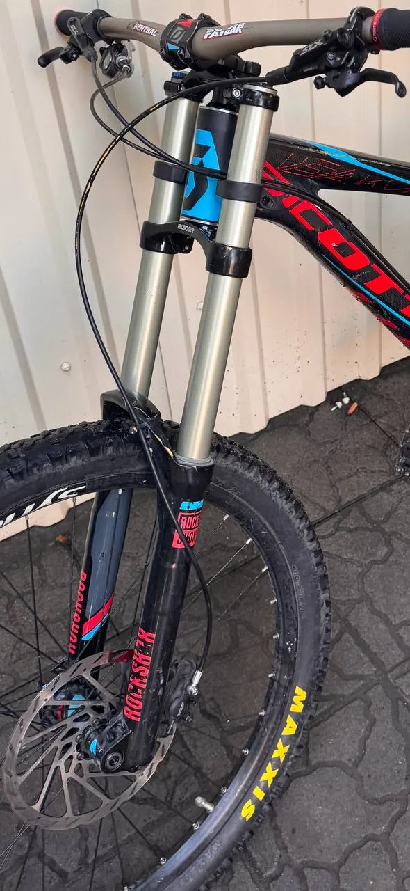 Вилка Rock Shox Boxxer фото 2