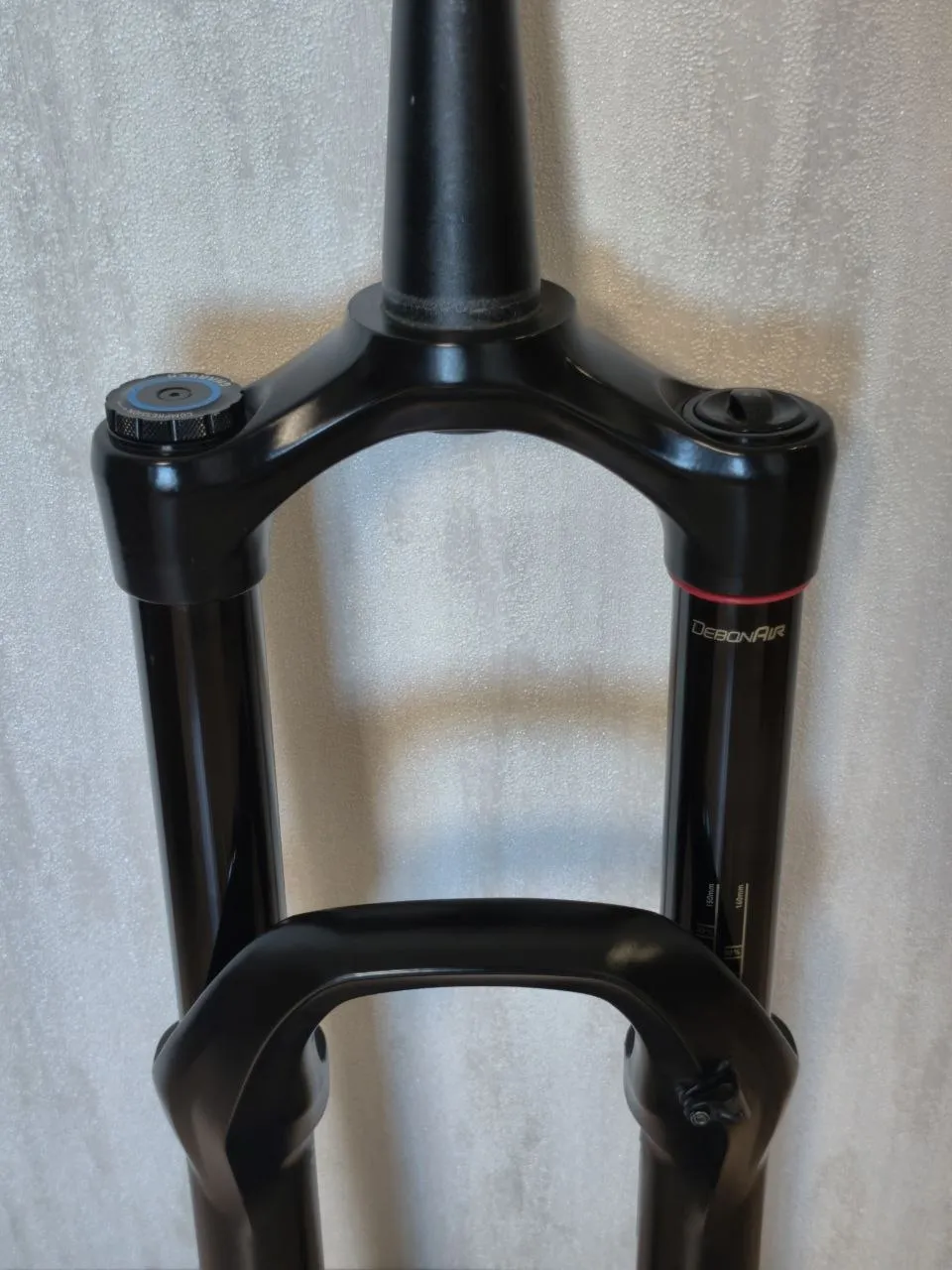 RockShox Lyrik Select+ Charger 2.1 RC вилка 160 мм фото 2