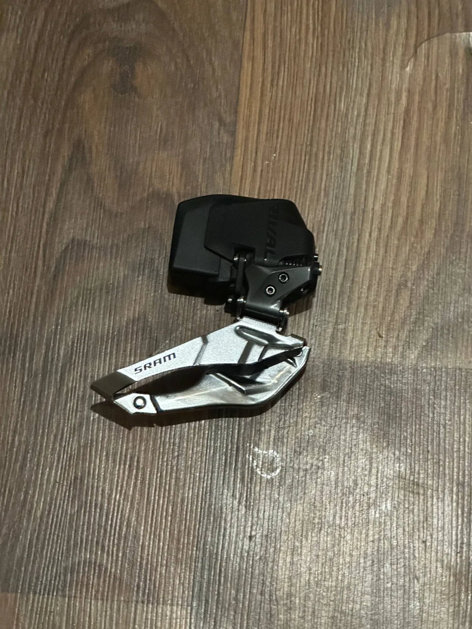 Передній перемикач SRAM Rival AXS фото 1