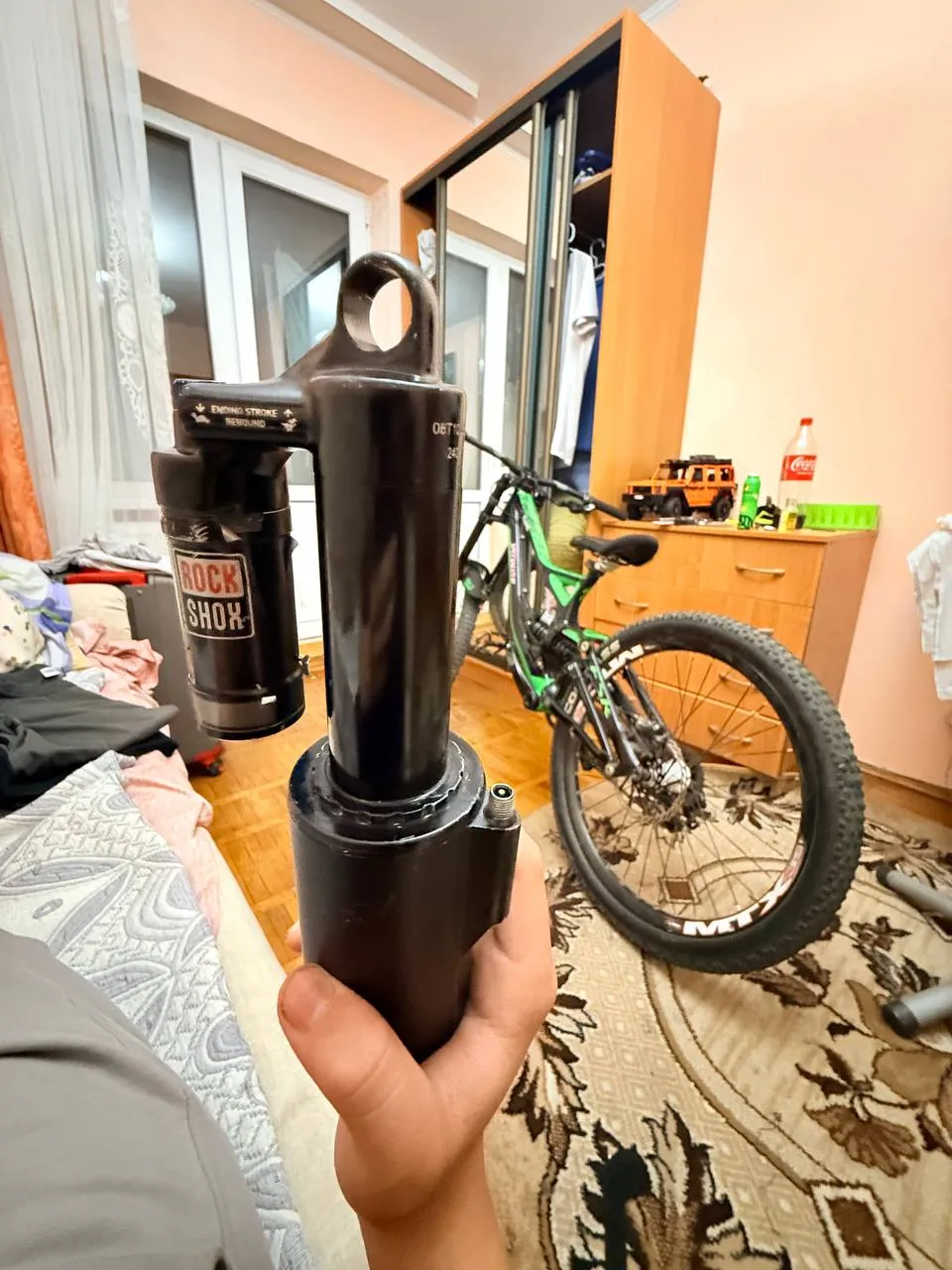 Амортизатор RockShox Vivid Air 240x76 фото 6