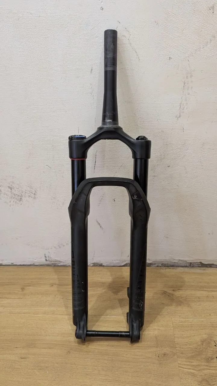 Вилка RockShox Revelation 27.5 140/110 мм фото 1