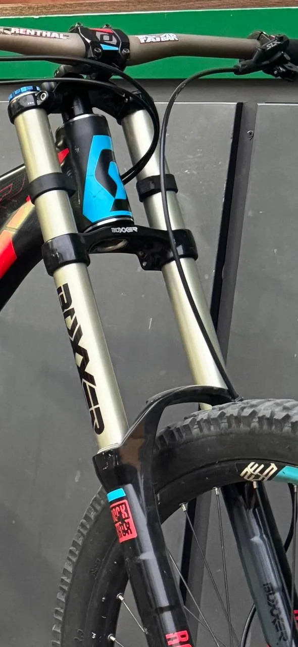 RockShox Boxxer вилка + Truvativ Ruction система фото 1