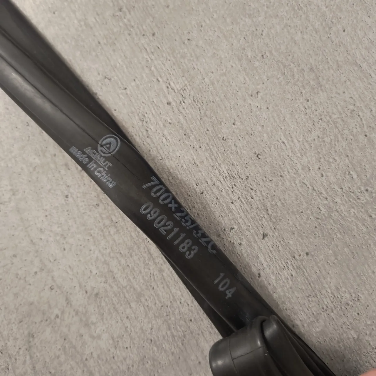 Ручка Shimano Ultegra Dualcontrol 9 швидкостей + Камера Acimut 700×25 фото 1