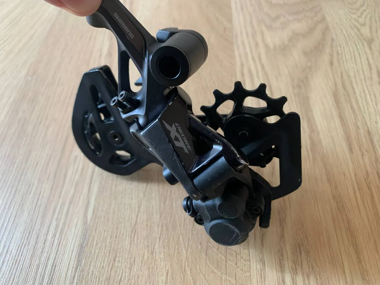 Задня перекидка Shimano Deore XT M8100 фото 1