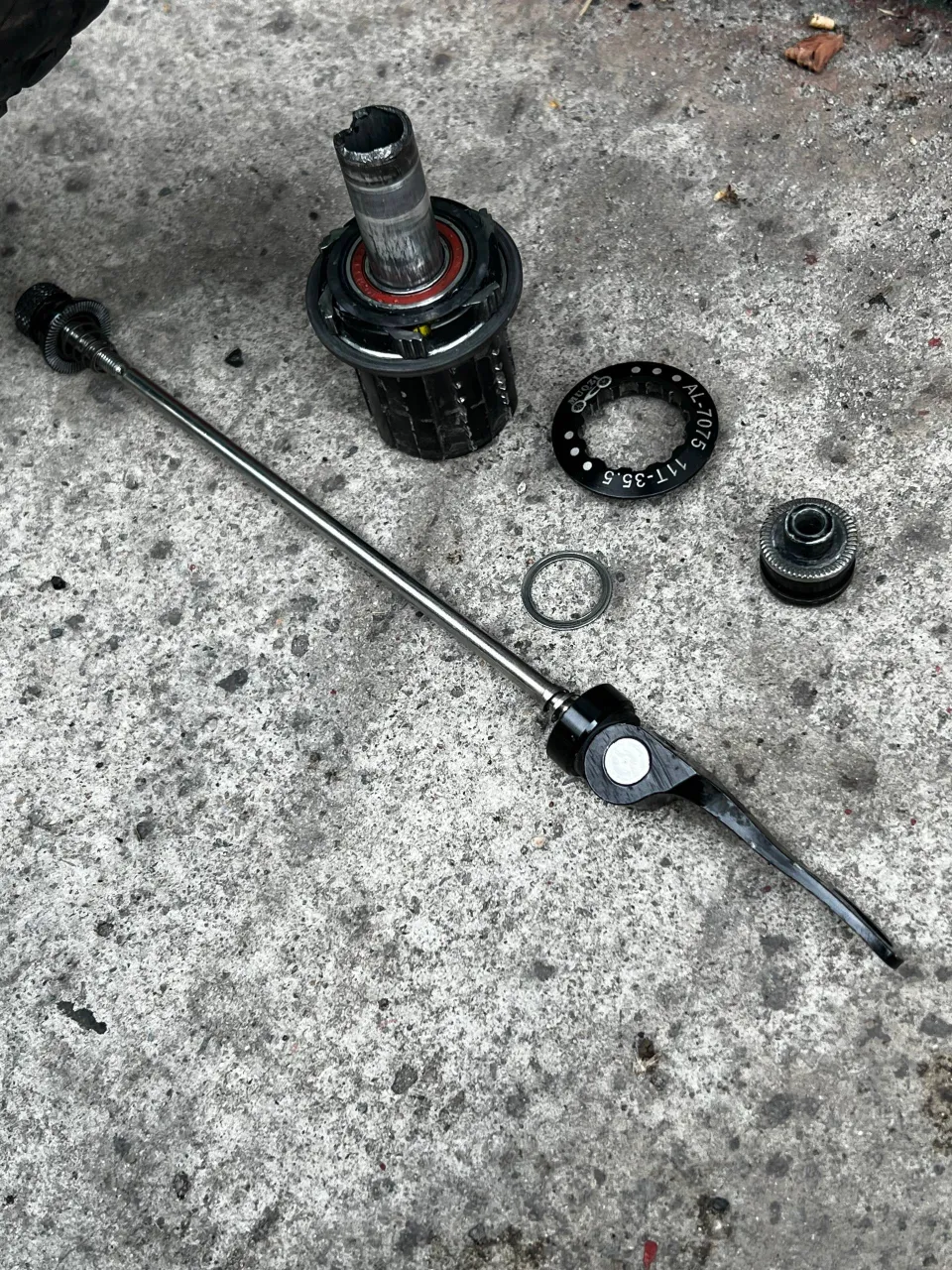 Заднє колесо 26" Alexrims DT24 + Maxxis Minion DHR II фото 6