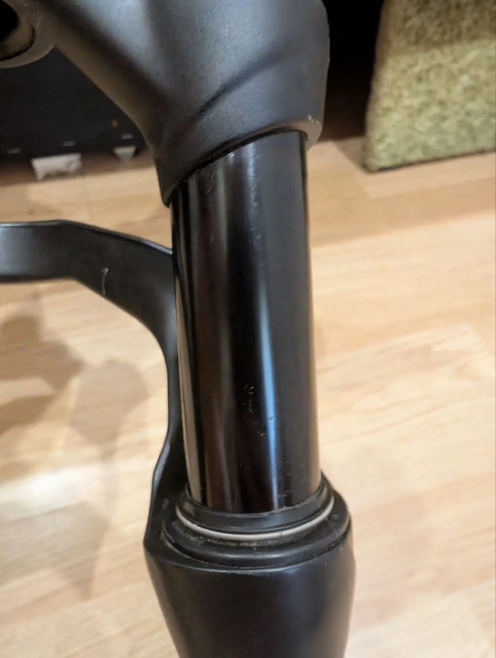 Вилка Manitou Machete 140mm Boost 15x110 під 27 колеса фото 4