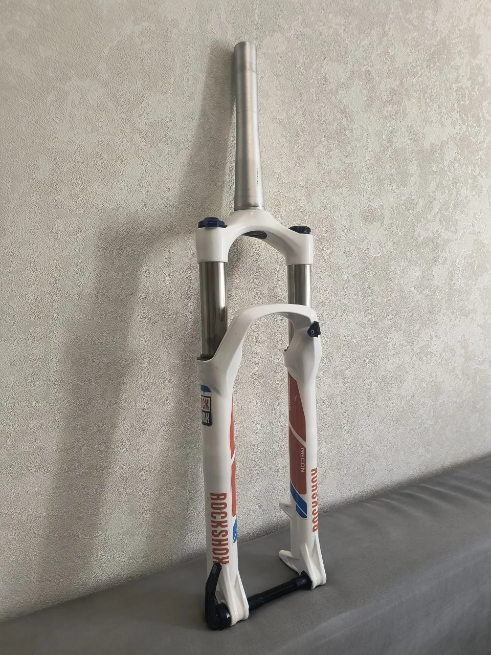 Rock Shox Recon 100мм передня вилка 26" фото 2