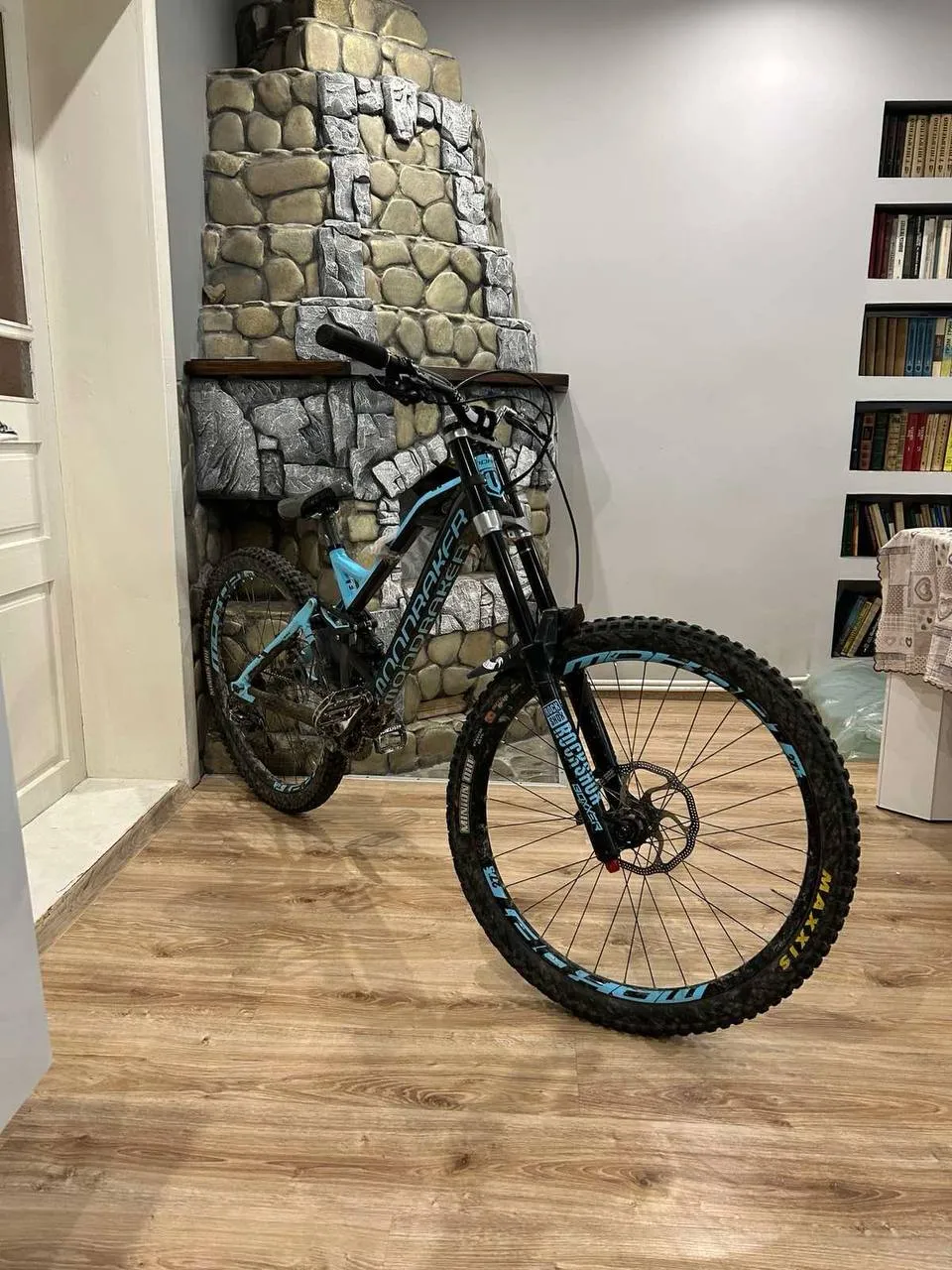 Mondraker Summum Boxxer Select Fox DX4 код SLV GX Saint Maxxis фото 1