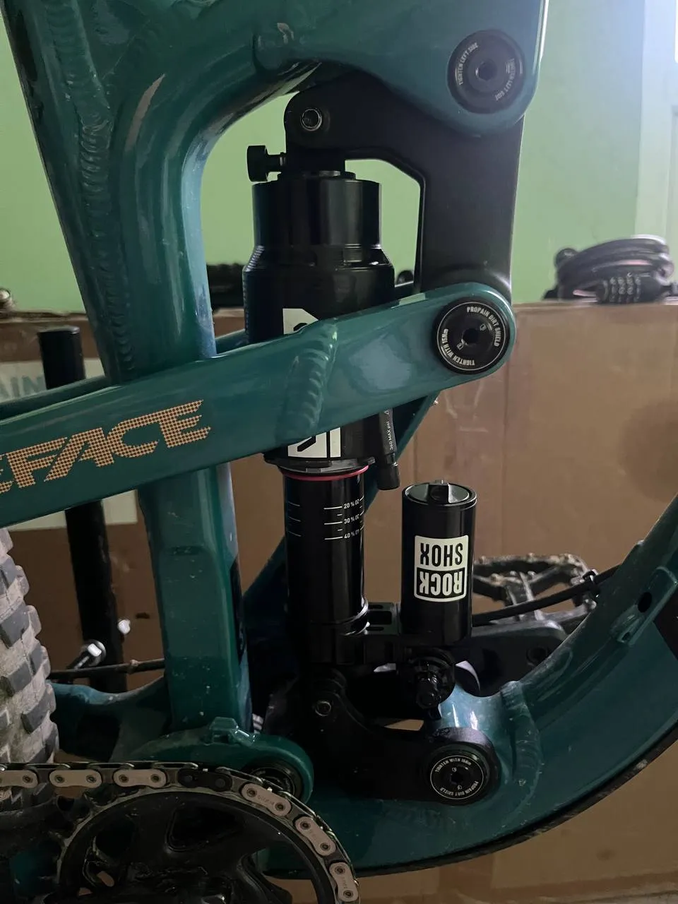 RockShox Vivid Ultimate 230x60 амортизатор фото 1