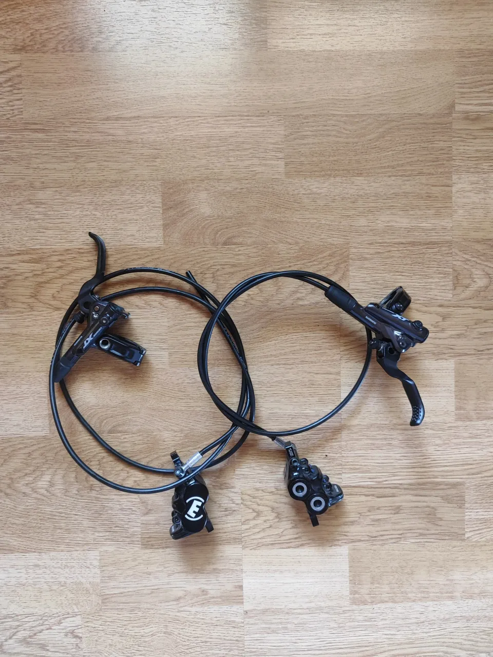 Гальма Shimano XT M8100 + Magura MT5 + ручки + гідролінія фото 1