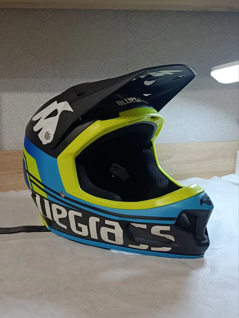 Шолом фулфейс Bluegrass Brave розмір XL фото 1