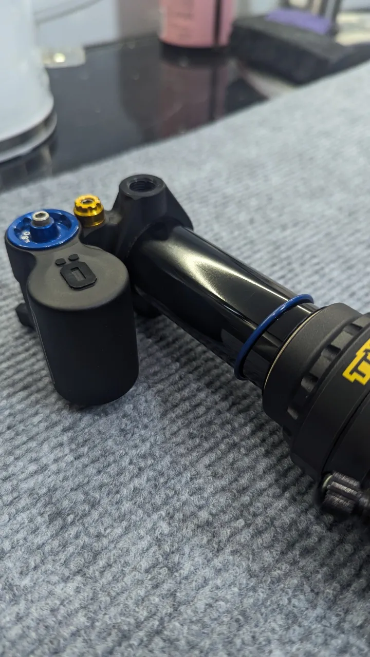 Амортизатор Öhlins TTX2Air TM 205×65 Trunnion фото 7