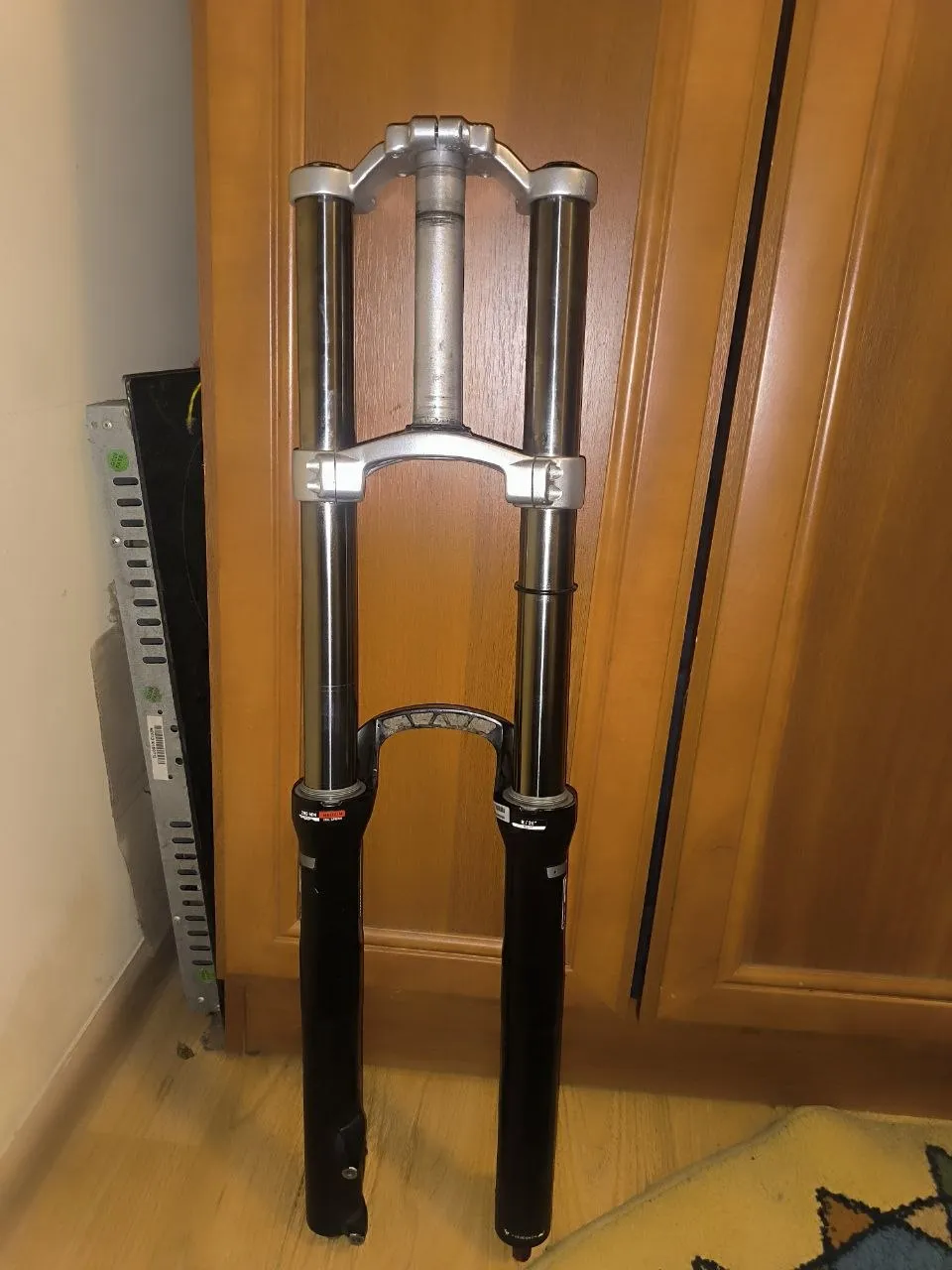 RockShox Domain R 200mm фото 3