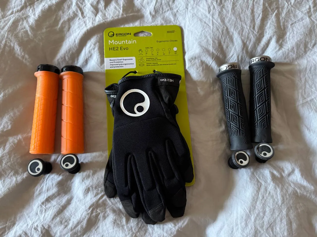 Рукавиці Ergon HE2 Evo + гріпси Ergon GD1 Factory + гріпси Ergon GDH фото 1