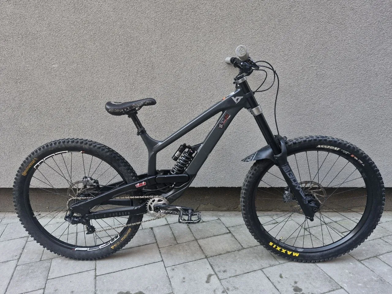 YT Tues 2021 AL 27.5 M — DH велосипед фото 1