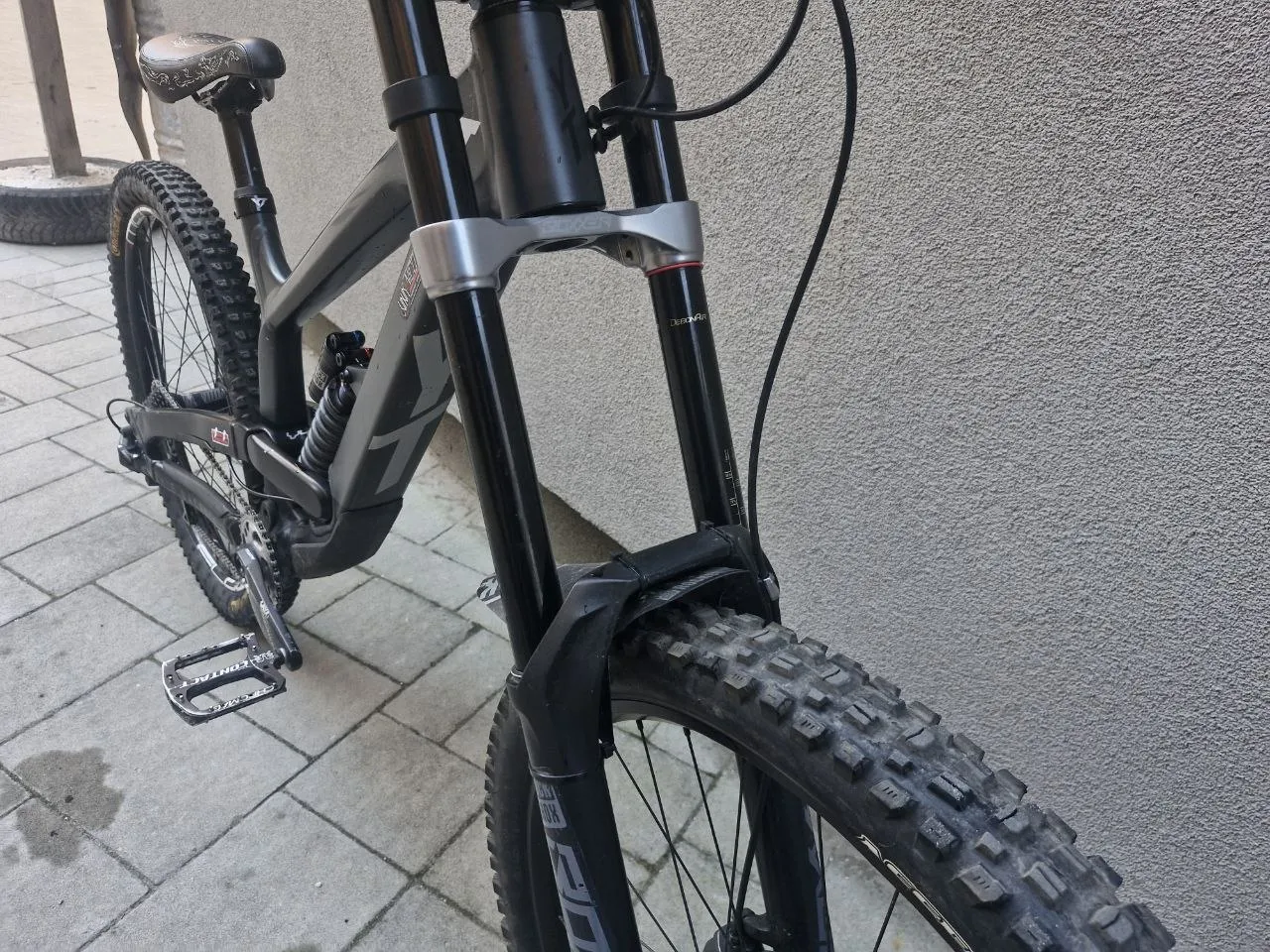 YT Tues 2021 AL 27.5 M — DH велосипед фото 6