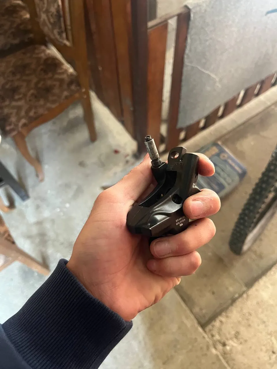 Shimano 4-piston caliper гальмо фото 4