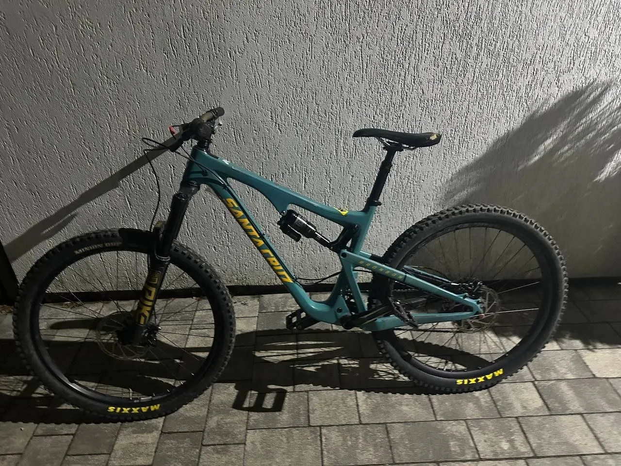 Велосипед Santa Cruz Bronson C Carbon 27.5 M фото 1
