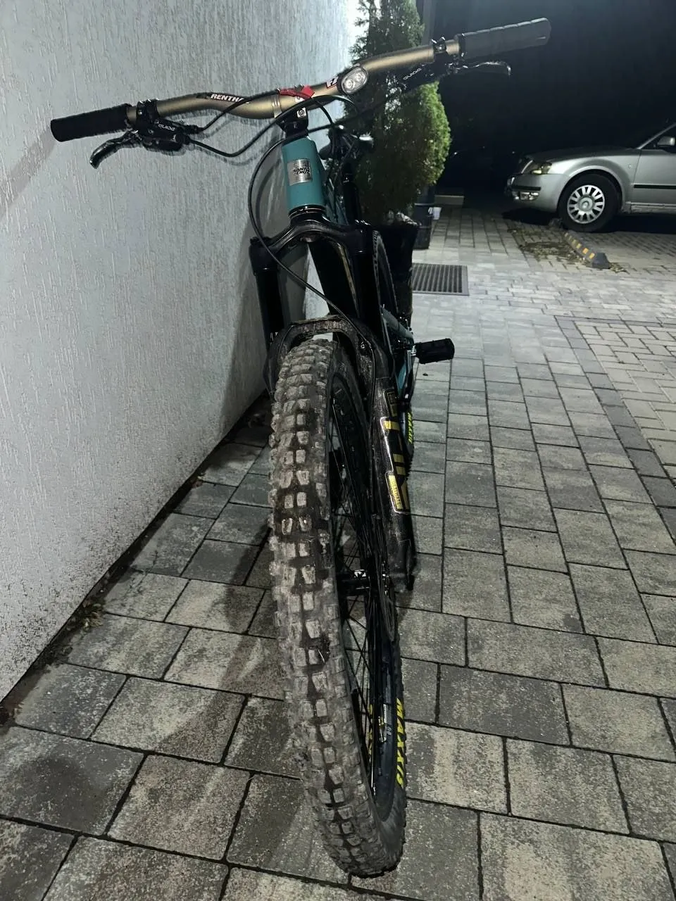 Велосипед Santa Cruz Bronson C Carbon 27.5 M фото 2