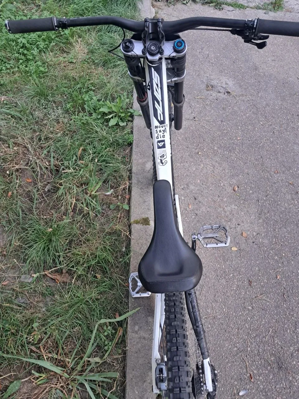 YT Industries Tues CF Comp 2017 фото 7