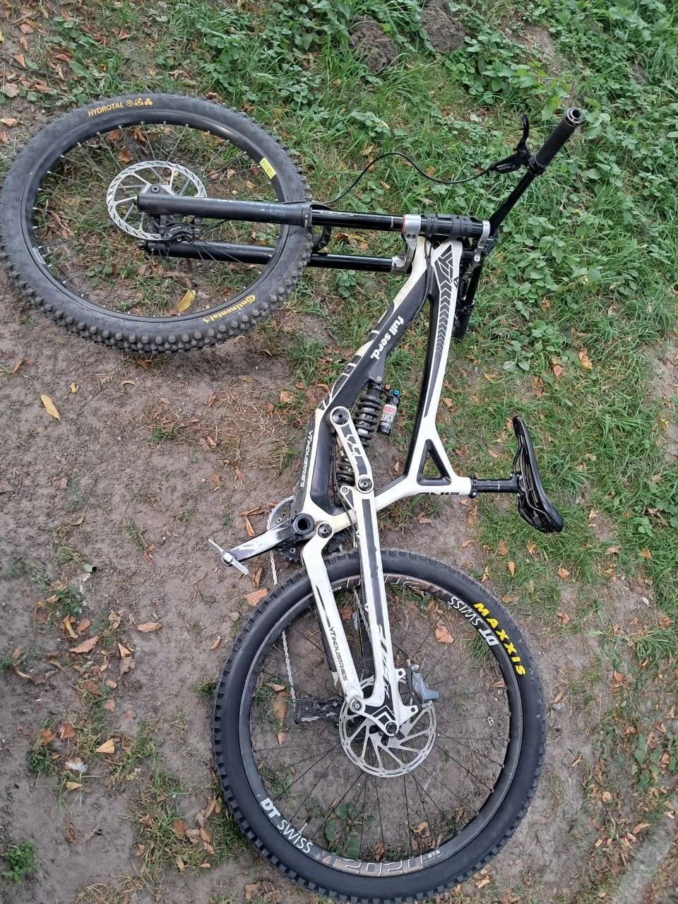 YT Industries Tues CF Comp 2017 фото 8