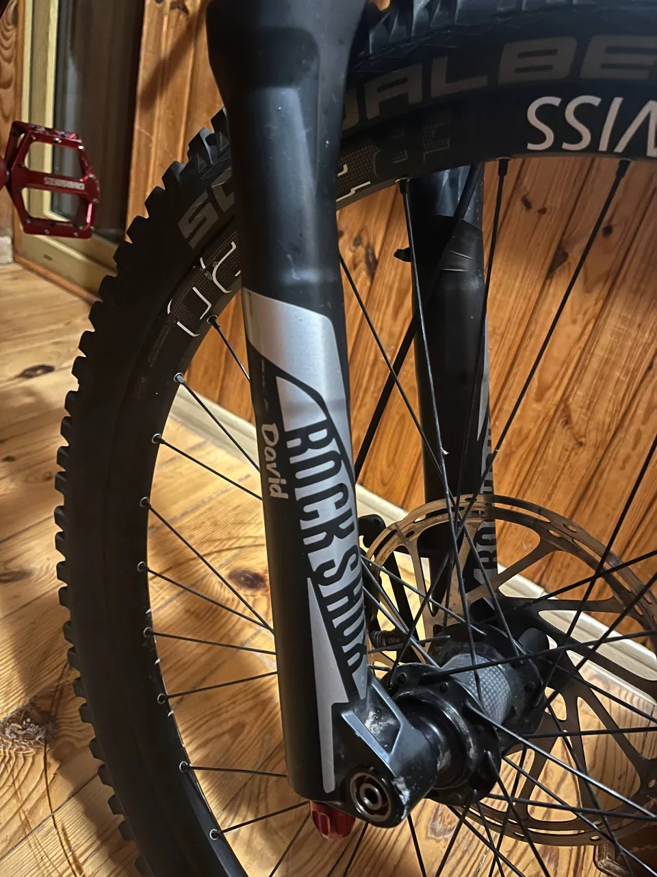 Вилка RockShox BoXXer World Cup 200 мм 35 мм фото 9