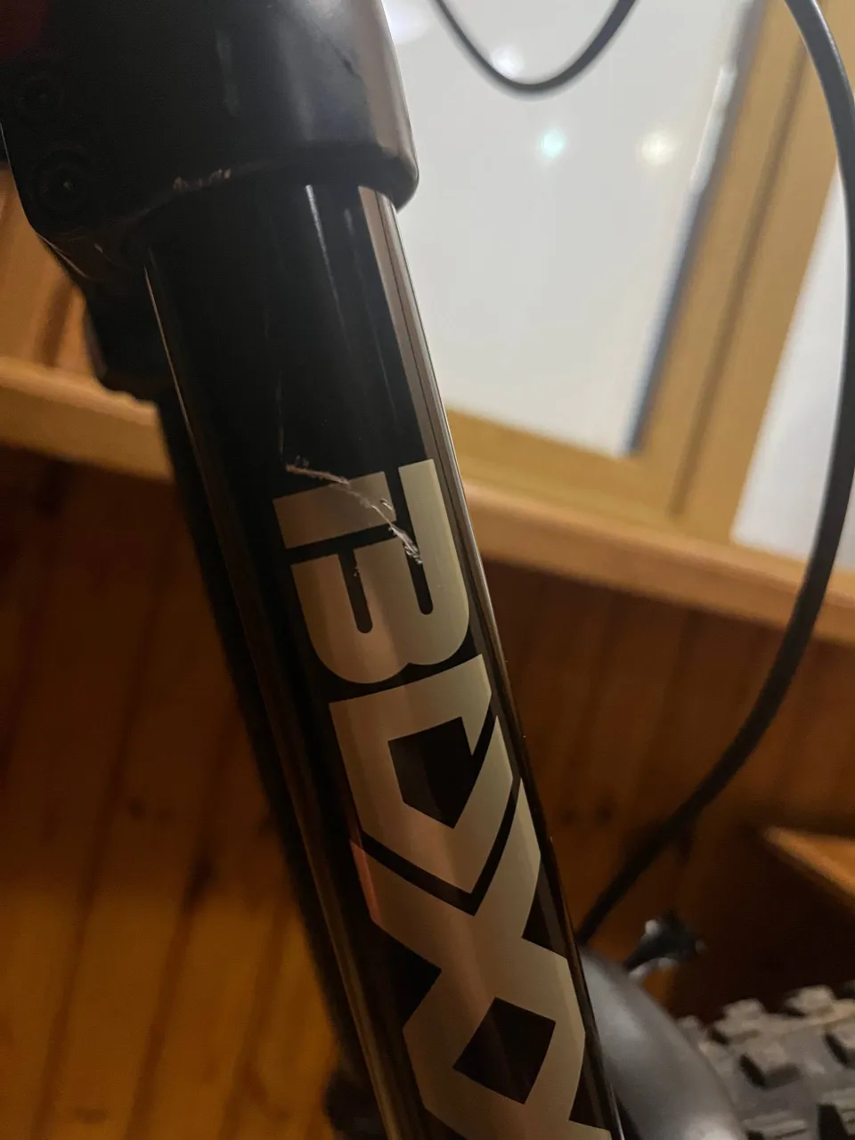 Вилка RockShox BoXXer World Cup 200 мм 35 мм фото 6