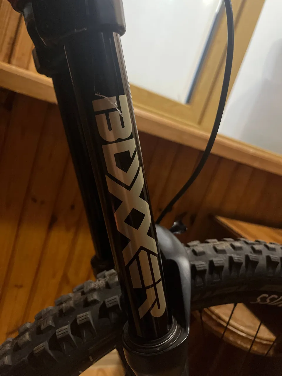 Вилка RockShox BoXXer World Cup 200 мм 35 мм фото 7