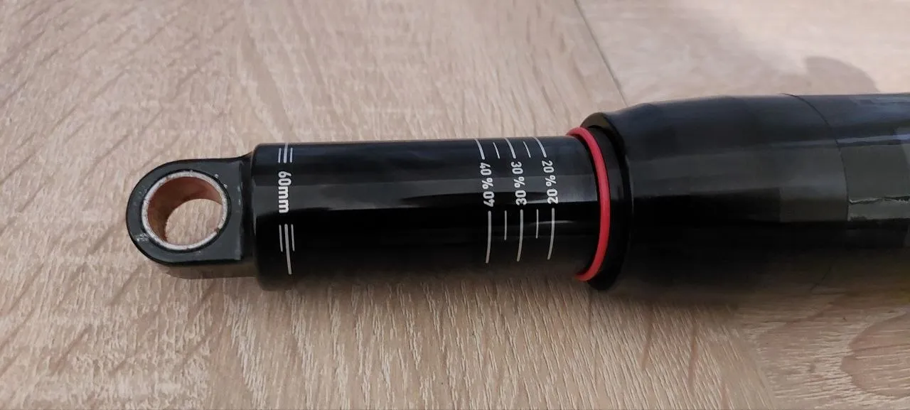Амортизатор RockShox Deluxe Select R 205×60 фото 4