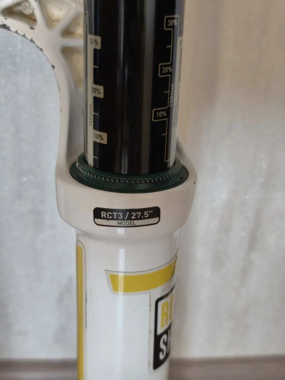 Вилка RockShox Pike RC 27.5" 100×15 мм фото 5