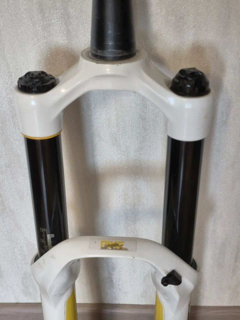 Вилка RockShox Pike RC 27.5" 100×15 мм фото 2