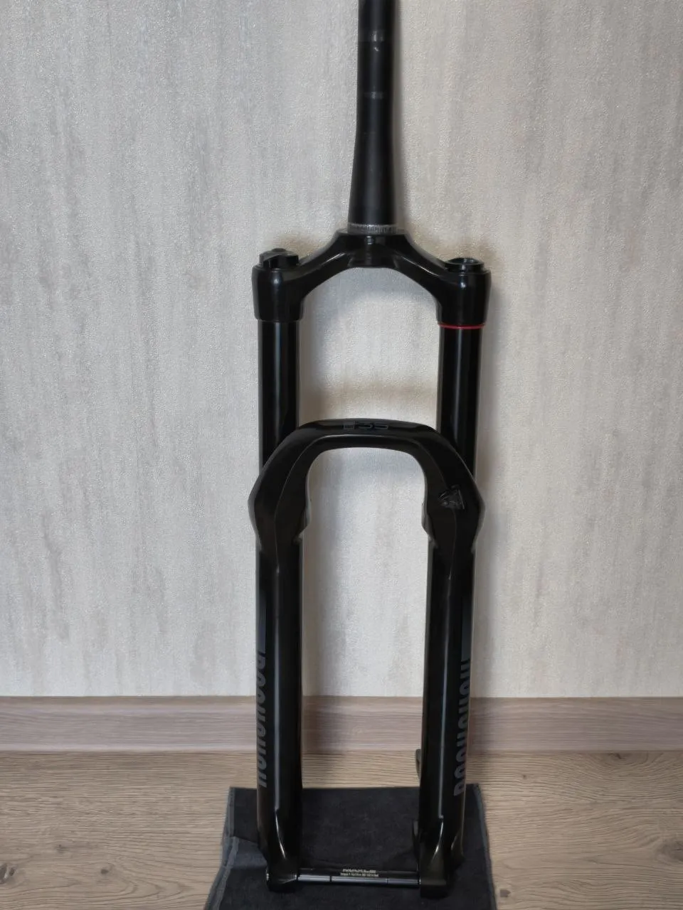Вилка RockShox 35 Gold 150 мм фото 1