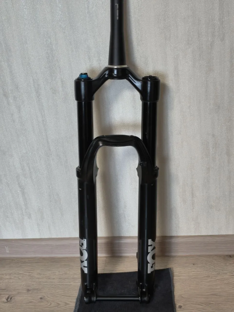 Fox 36 FIT4 вилка 29/27.5" фото 1