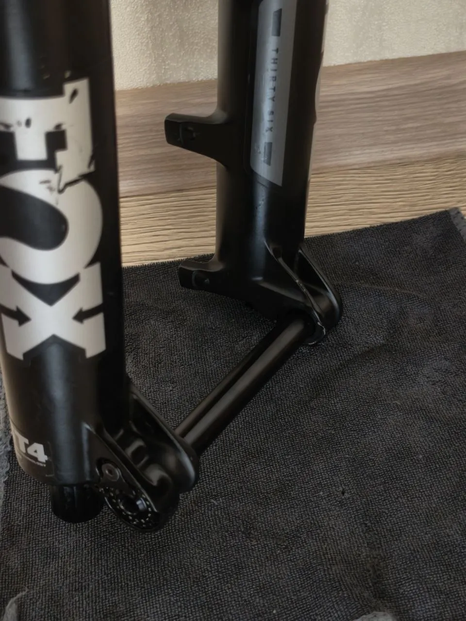 Fox 36 FIT4 вилка 29/27.5" фото 6