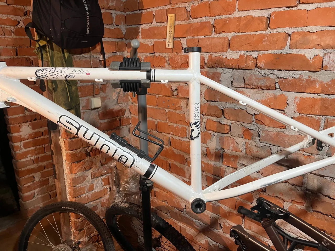 Рама Sunn L + гальма Shimano, Avid + манетки Sram + запчастини фото 2