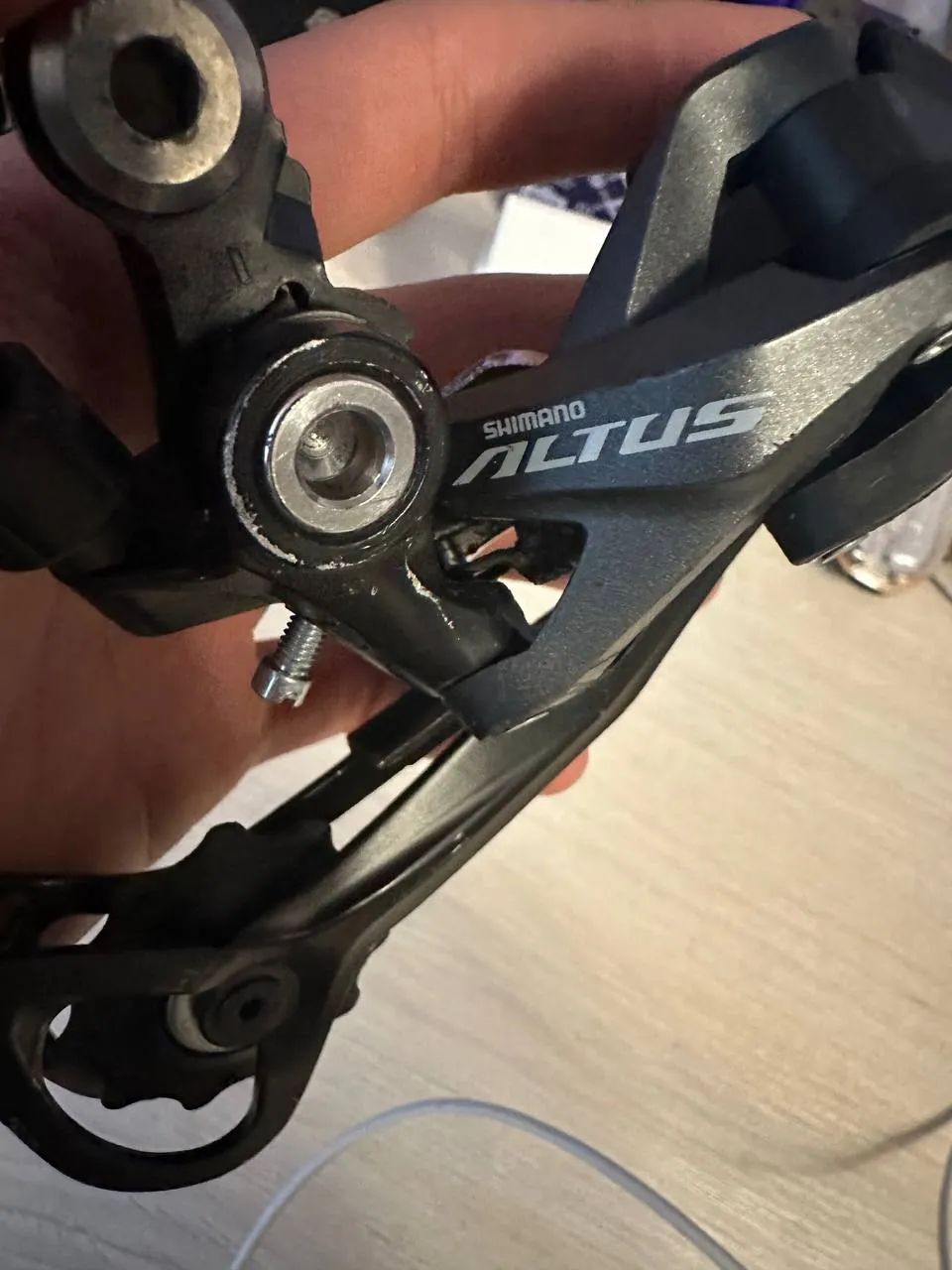 Перемикач Shimano Altus 9 швидкостей фото 2