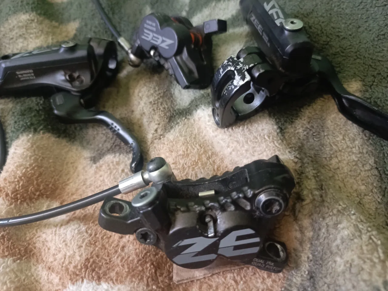 Гальма Shimano Zee гідравлічні фото 1