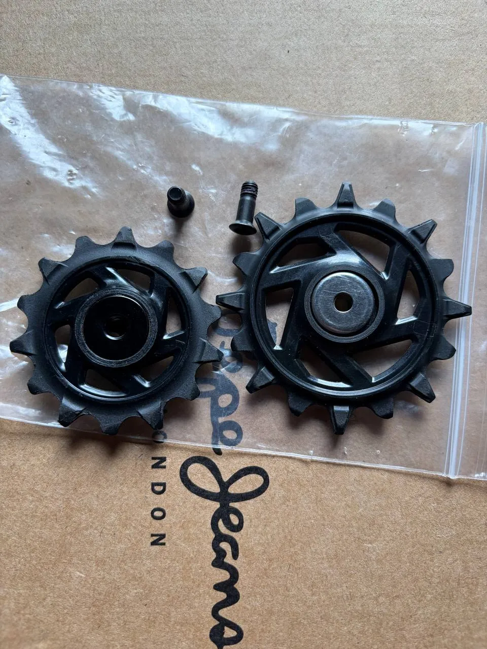 Ланцюг XX1 + рулева NS Bikes IS42/52 + роліки SRAM + грипси ODI + грипси Ergon + набір SRAM AXS фото 3