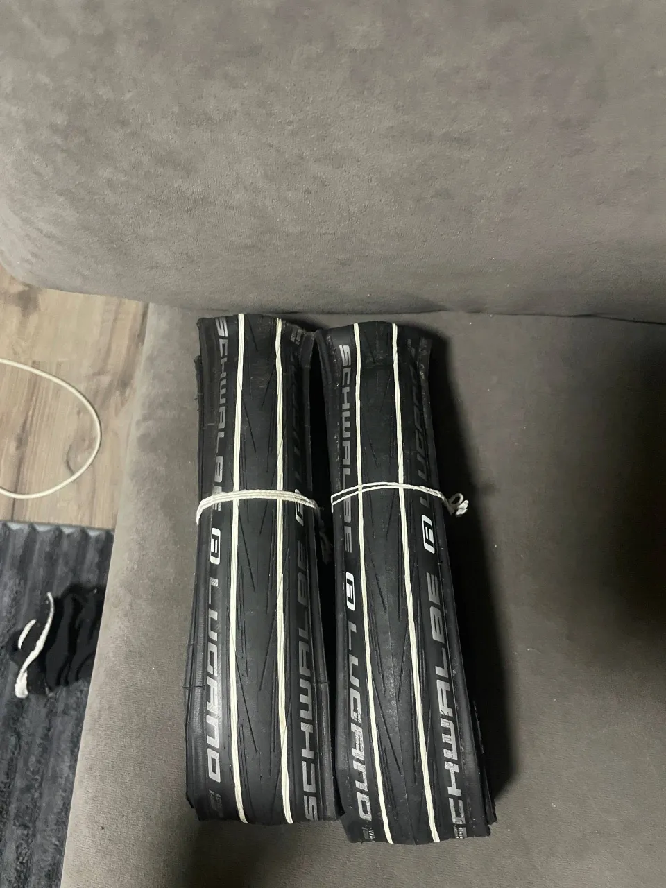 Покришки Michelin + Schwalbe Lugano 700x23c фото 2