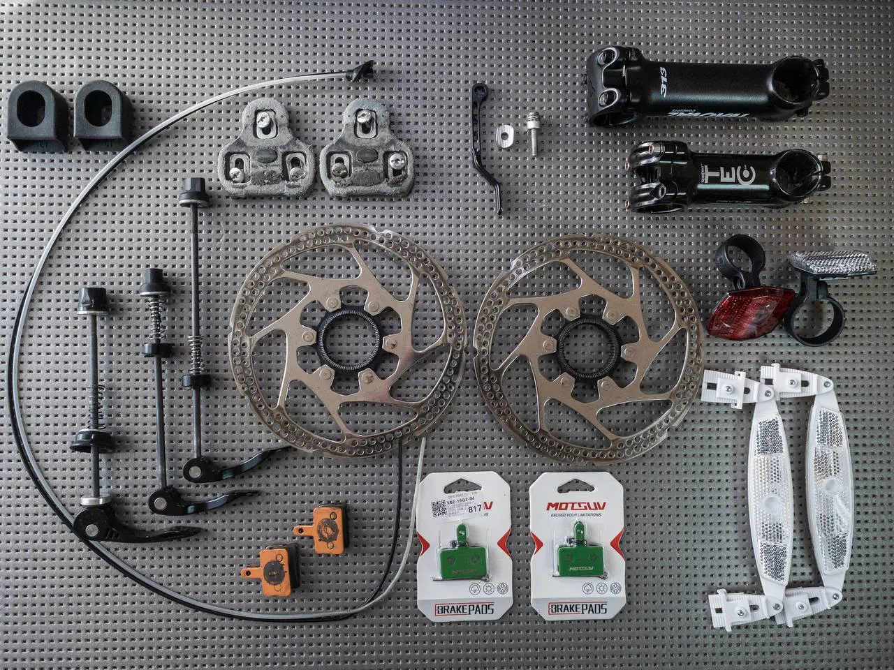 Shimano SM-RT63 ротори 160 мм + Motsuv колодки + Oval Concept винос та ексцентрики та ін. фото 1
